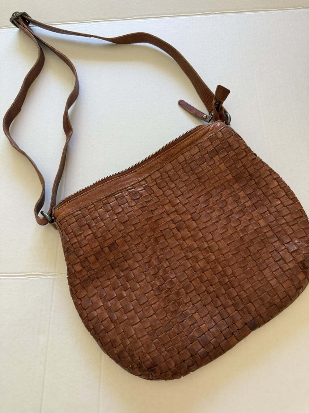 Vilenca Holland Woven Leather Crossbody Bag Cognac Brown Boho Shoulder Purse